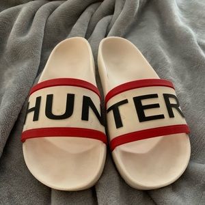 Hunter slip on